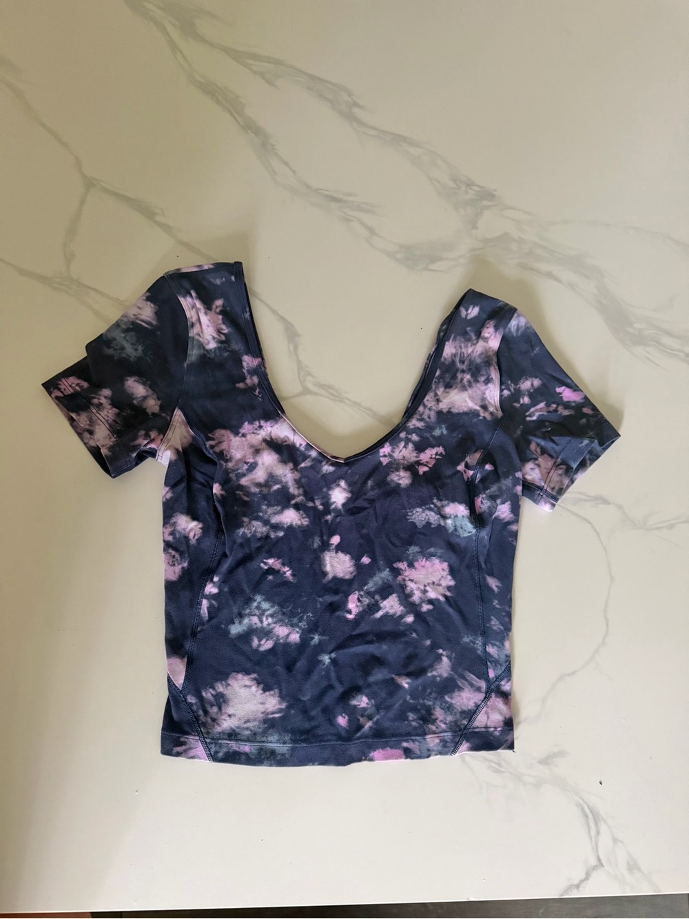 Lululemon Short Sleeve Scoopneck Tie-Dye Top - Pink on Navy